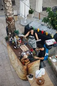 חתונה בשרביה, אולם לחתונות קטנות ביפו – תמונה 175